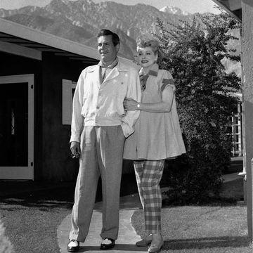 desi arnaz and pregnant lucille ball outside home