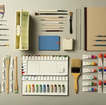 watercolor painting supplies shot knolling style