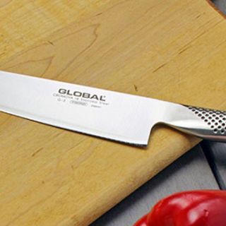 Knife, Cutlery, Kitchen knife, Tableware, Blade, Cutting board, Table knife, Tool, Kitchen utensil, 